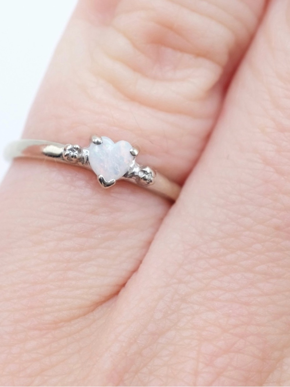 Vintage 14k White Gold Opal Heart & Diamond Ring